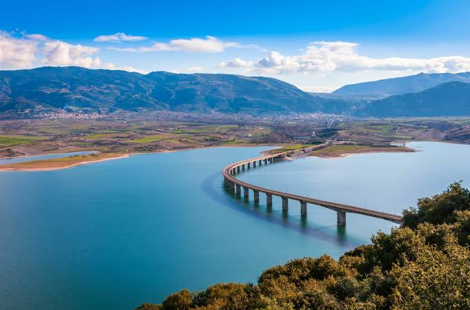 Προσωρινή φωτογραφία της γέφυρας Σερβίων που επέλεξε ο ιδιοκτήτης